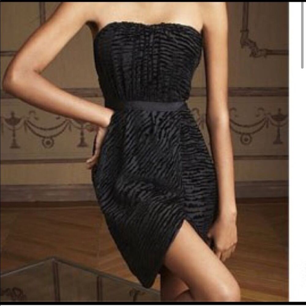 Giambattista Valli Black Velvet Striped Strapless Dress Size 2
